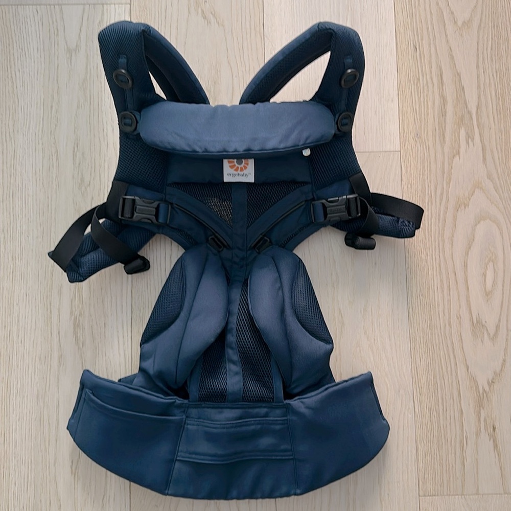 Ergobaby Omni Midnight Blue